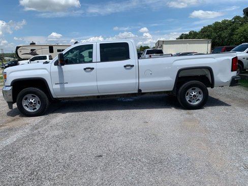Used 2018 GMC Sierra 2500 2WD Crew Cab image 2