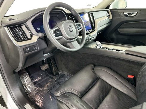 Used 2022 Volvo XC60 B6 Inscription w/ Advanced Package image 9