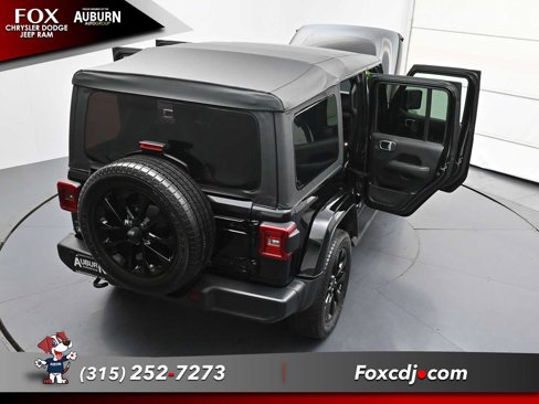 Used 2021 Jeep Wrangler Sahara w/ Cold Weather Group image 37