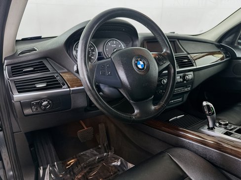 Used 2012 BMW X5 xDrive35d image 9