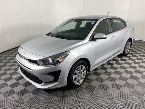Used 2022 Kia Rio LX image 9
