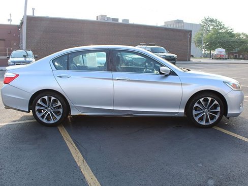 Used 2014 Honda Accord Sport image 5