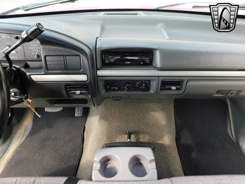 Used 1992 Ford F150 2WD Regular Cab image 18