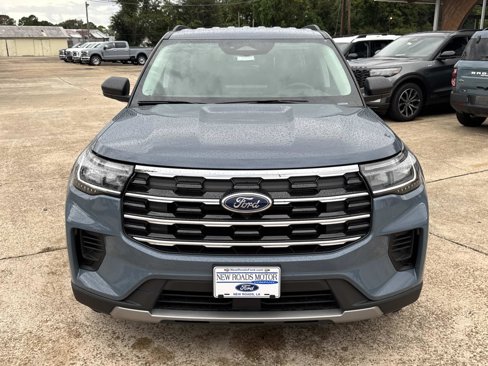 New 2025 Ford Explorer Active image 2