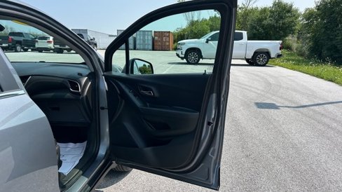 Used 2019 Chevrolet Trax LT w/ LT Convenience Package image 43