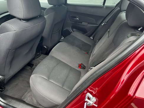 Used 2016 Chevrolet Cruze LT w/ RS Package image 11