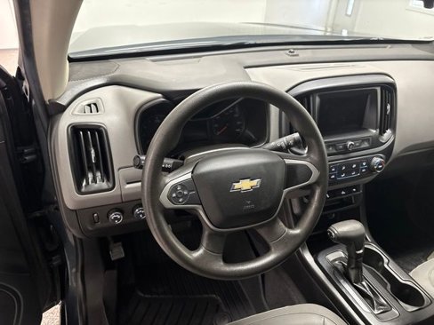 Used 2020 Chevrolet Colorado W/T w/ WT Convenience Package image 13