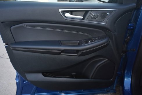 Used 2022 Ford Edge Titanium image 14