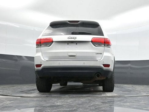 Used 2018 Jeep Grand Cherokee Limited image 36
