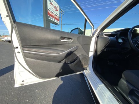 Used 2024 Toyota Corolla SE image 4