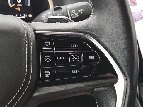 Used 2022 Jeep Grand Cherokee L Overland image 23