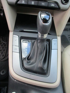 Used 2017 Hyundai Elantra Value Edition w/ Cargo Package image 6