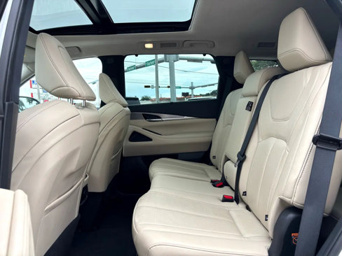 Used 2023 INFINITI QX60 Luxe w/ Cargo Package image 29