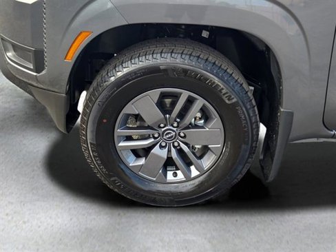 Used 2025 Nissan Frontier SV image 22