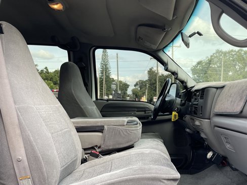 Used 1999 Ford F350 XLT image 24