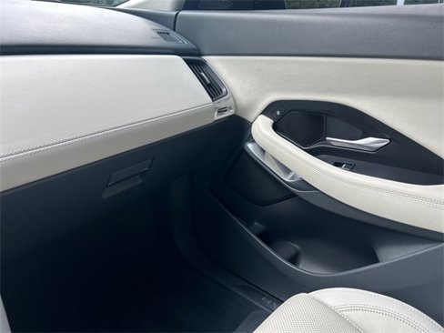 Used 2020 Jaguar E-PACE image 20