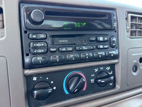 Used 2001 Ford F250 XLT image 10