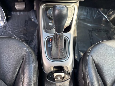 Used 2018 Jeep Compass Latitude image 25