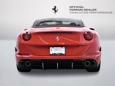 Certified 2017 Ferrari California T image 4