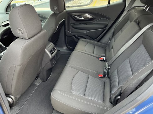 New 2024 GMC Terrain SLE w/ Elevation Edition image 11