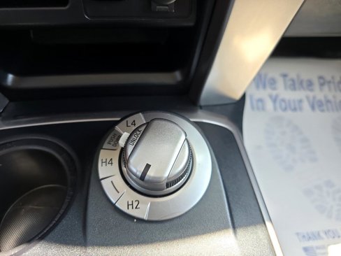 Used 2022 Toyota 4Runner SR5 image 36