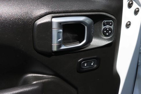 Used 2022 Jeep Wrangler Sport image 22