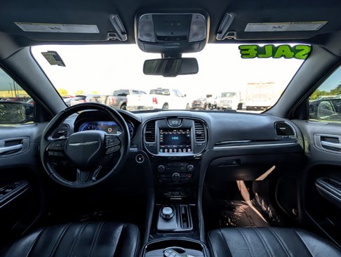 Used 2017 Chrysler 300 S image 12