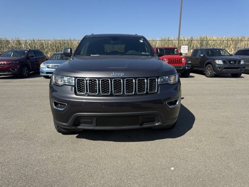 Used 2017 Jeep Grand Cherokee Laredo w/ Quick Order Package 23E image 2