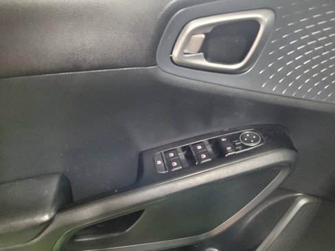 Used 2021 Kia Soul S image 27