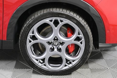 New 2024 Alfa Romeo Tonale Veloce image 30