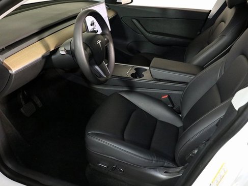 Used 2021 Tesla Model Y Long Range image 12