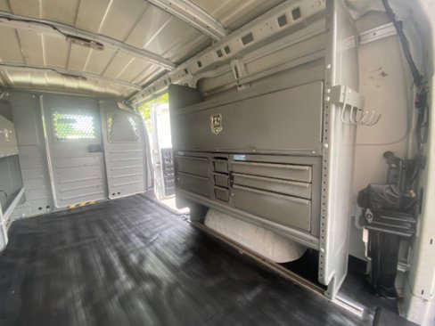 Used 2017 Chevrolet Express 3500 image 14