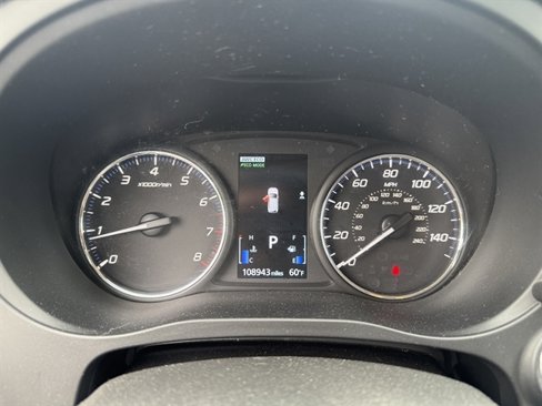 Used 2017 Mitsubishi Outlander SE image 16