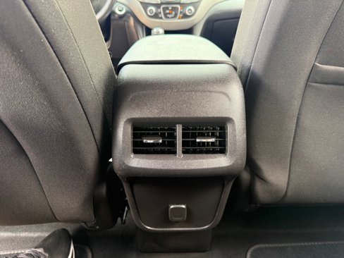 Used 2018 Chevrolet Equinox LS image 20