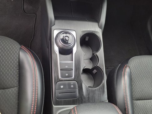 Certified 2024 Ford Escape ST-Line image 17