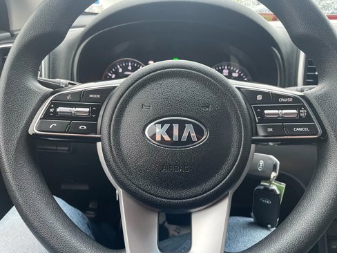 Used 2021 Kia Sportage LX image 6