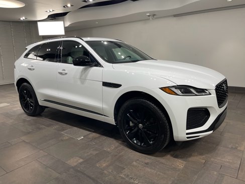 Used 2025 Jaguar F-PACE R-Dynamic S image 7
