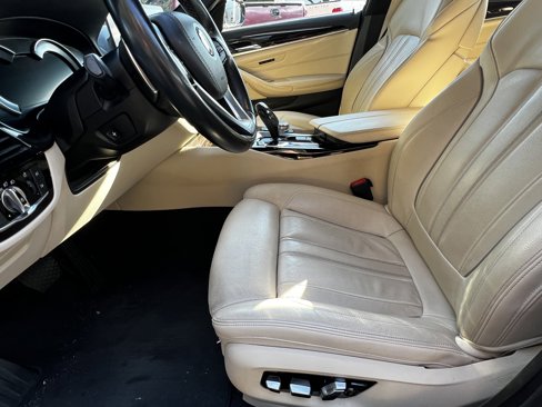 Used 2017 BMW 530i image 17