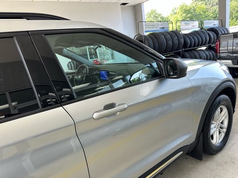 Certified 2020 Ford Explorer XLT w/ Equipment Group 202A image 9