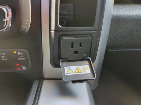 Used 2018 RAM 1500 Big Horn image 30