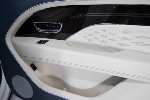 Used 2023 Bentley Bentayga Extended Wheelbase image 67
