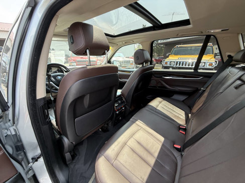 Used 2015 BMW X5 xDrive35d image 21