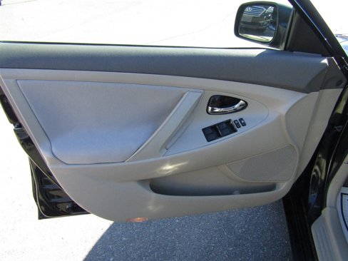 Used 2009 Toyota Camry image 13