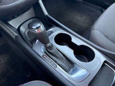 Used 2017 Chevrolet Malibu LS image 21