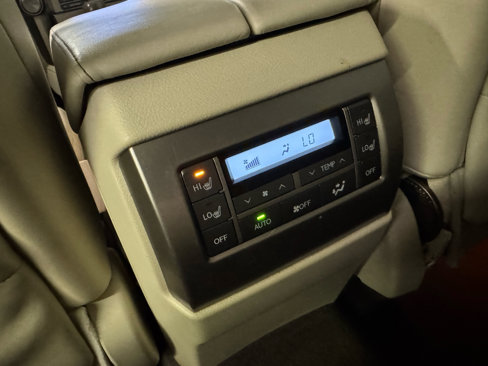 Used 2011 Lexus GX 460 image 20