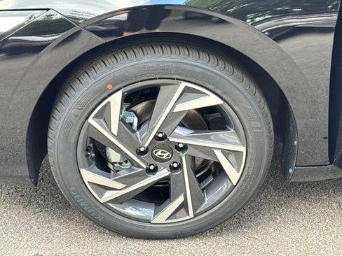New 2025 Hyundai Elantra Sport image 20