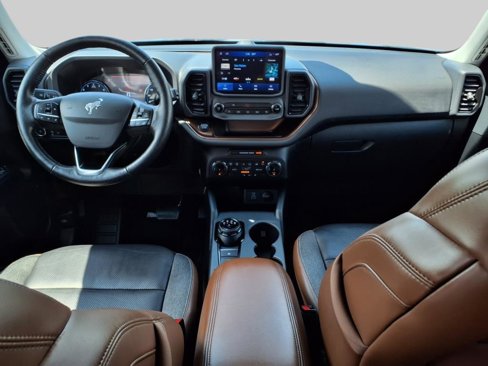 Used 2022 Ford Bronco Sport Outer Banks image 8