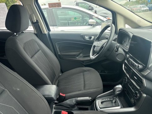 Used 2019 Ford EcoSport SE w/ SE Convenience Package image 3