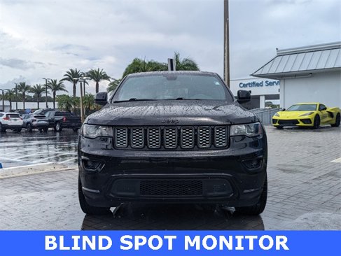 Used 2020 Jeep Grand Cherokee Altitude image 3