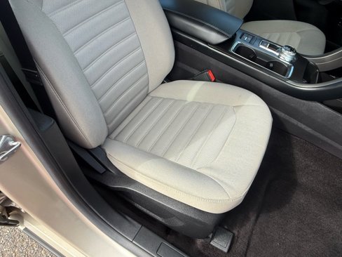 Used 2018 Ford Fusion S image 10